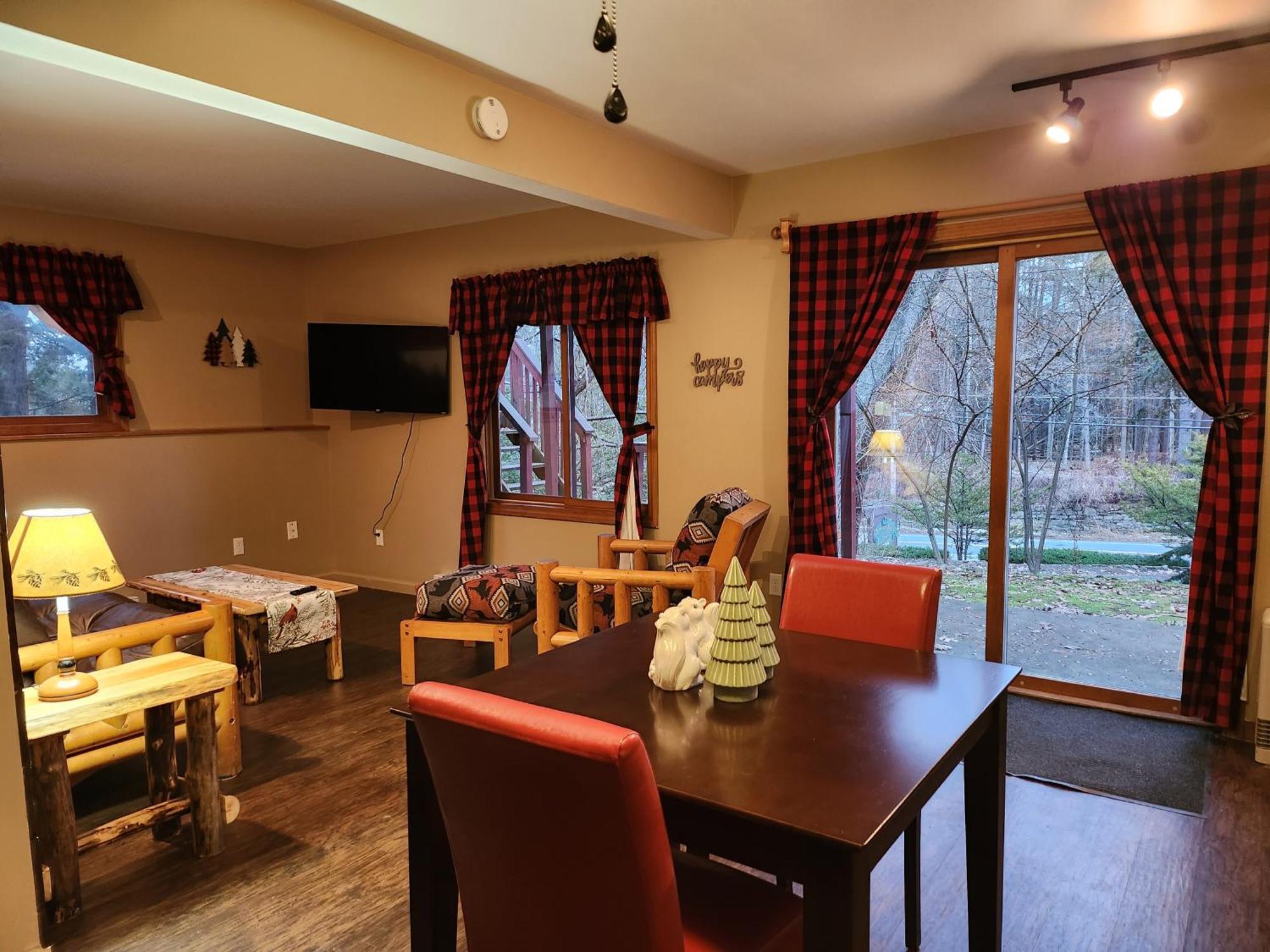 Adirondack Diamond Point Lodge เลคจอร์จ ภายนอก รูปภาพ