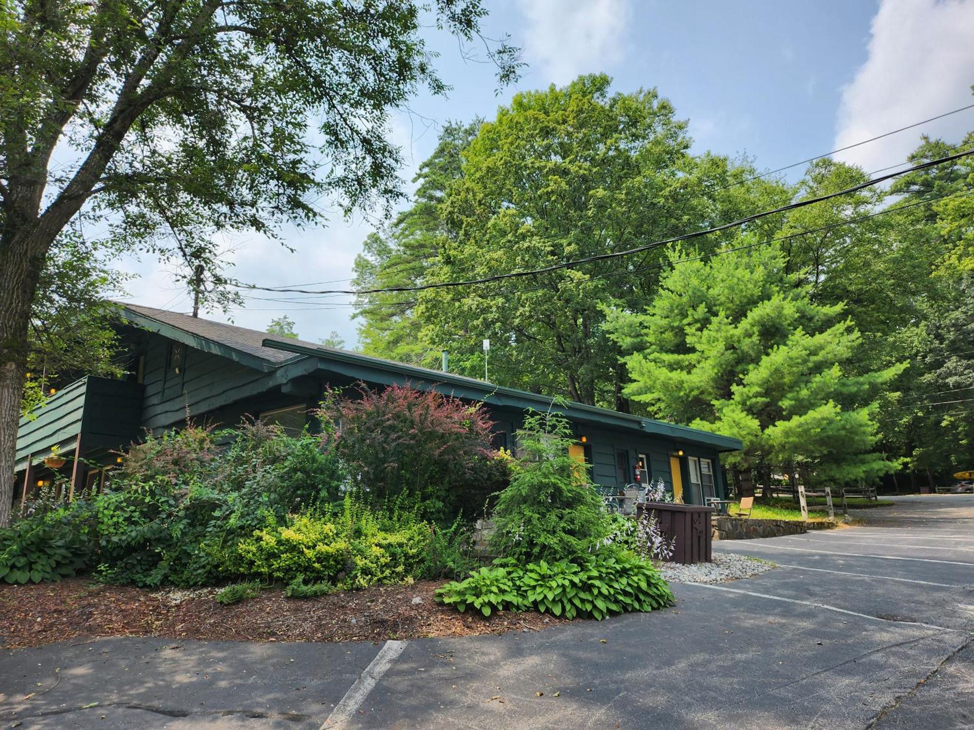 Adirondack Diamond Point Lodge เลคจอร์จ ภายนอก รูปภาพ